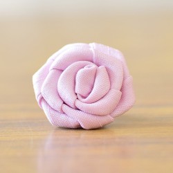 ラペルピンローズ ポリエステル 無地 ピンク